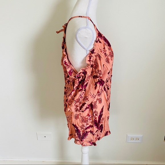 NWT TOPSHOP Pink Red Floral Cold Shoulder Romper Size Medium - Picture 10 of 11